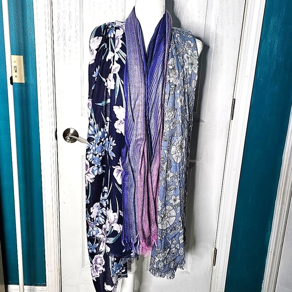 Loft and unbranded Scarf Bundle - Picture 2 of 11
